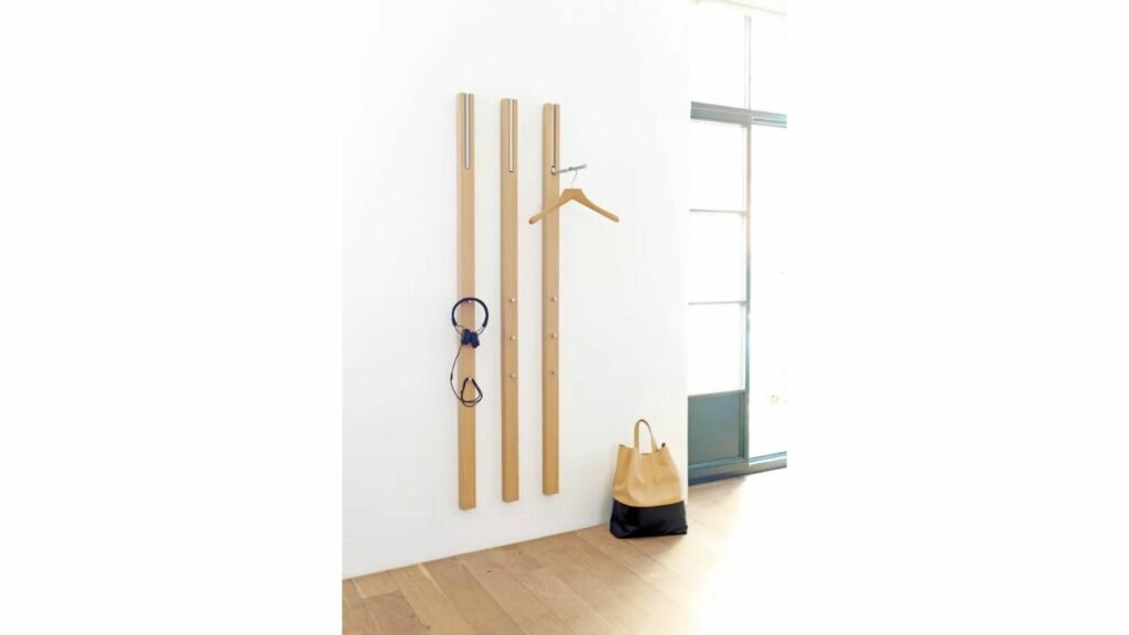 Schönbuch Line Garderobe Holz Beispiel