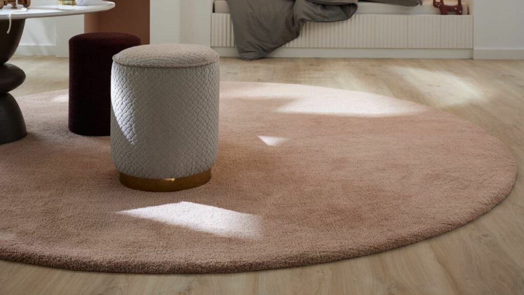 JAB Anstoetz Teppich Kollektion Cosy mit Hocker