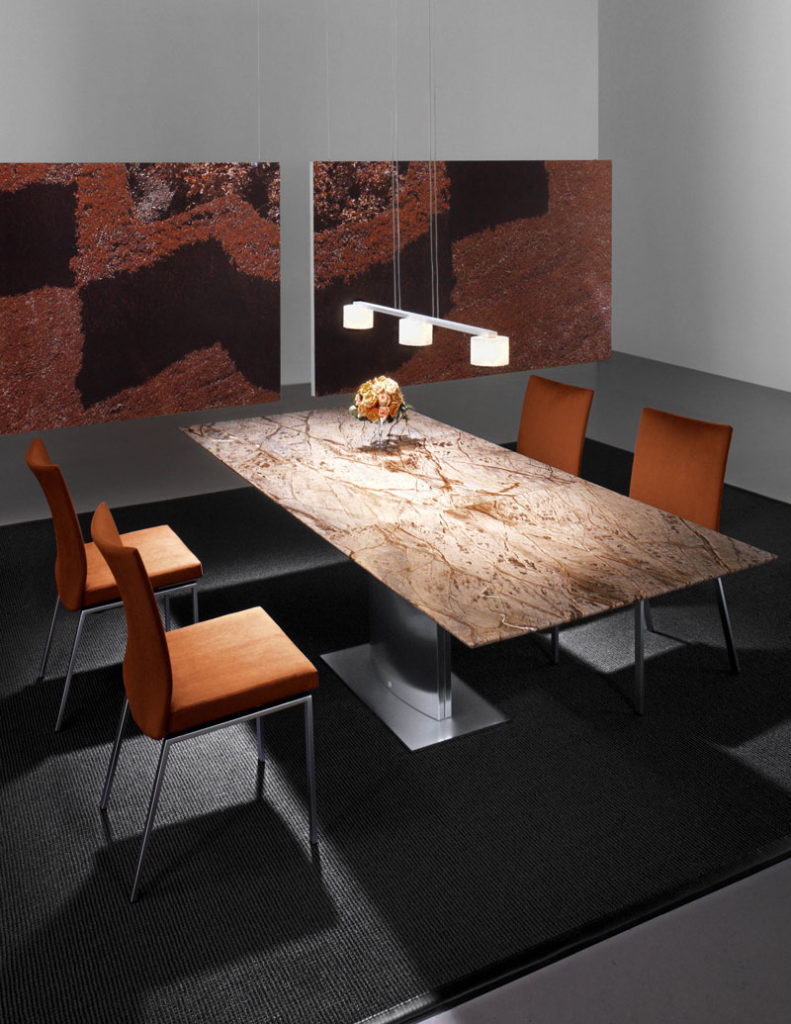Draenert Esstisch Adler forestbraun mit Stuhl Linus Orange