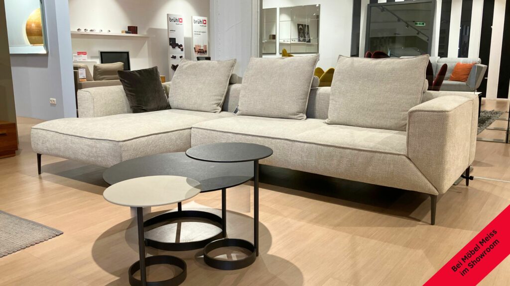 Jori Longueville Sofa Möbel Meiss Bad Homburg grau Showroom 3