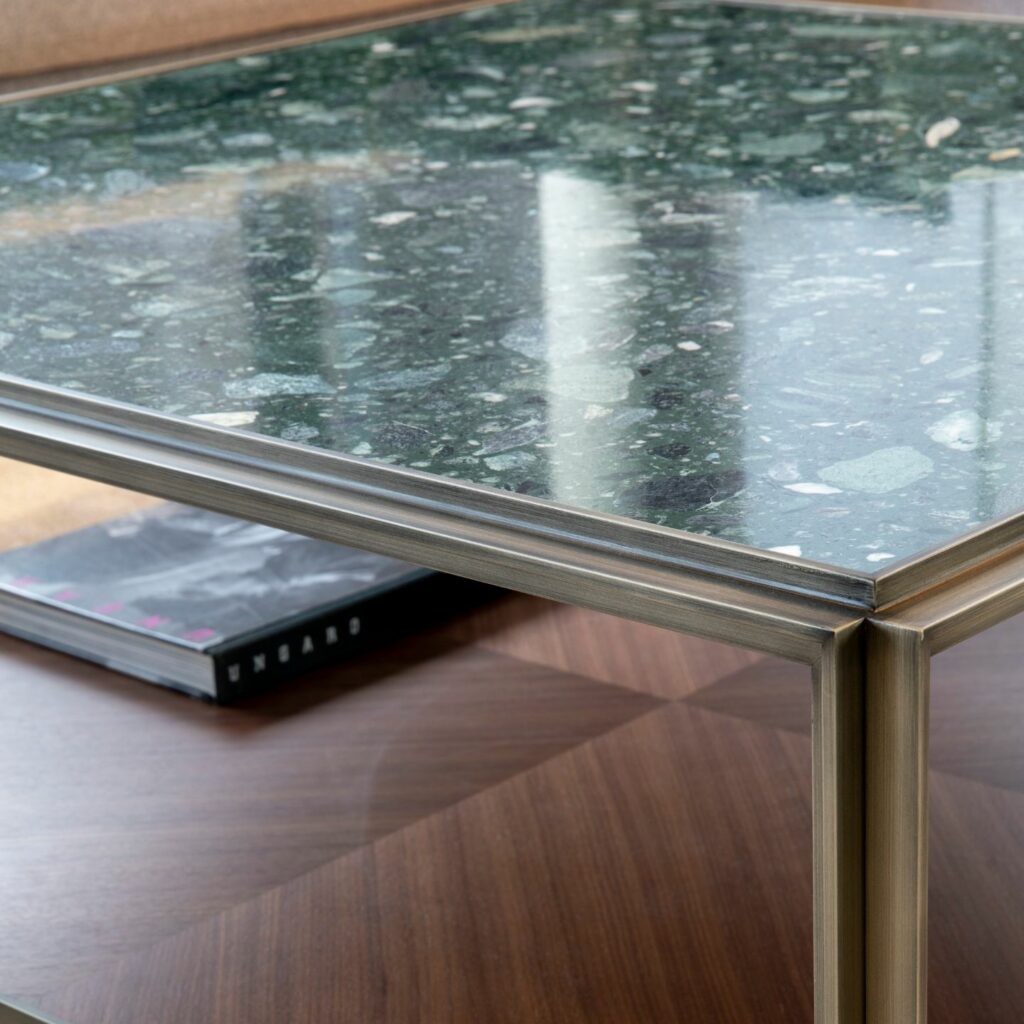 Bielefelder Werkstaetten Couchtisch Hudson Tischplatte Detail