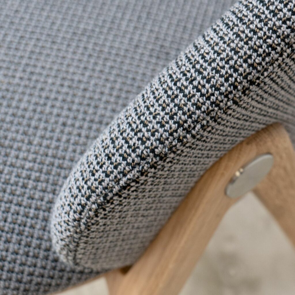 Rodam Stuhl Maru Polster grau Detail