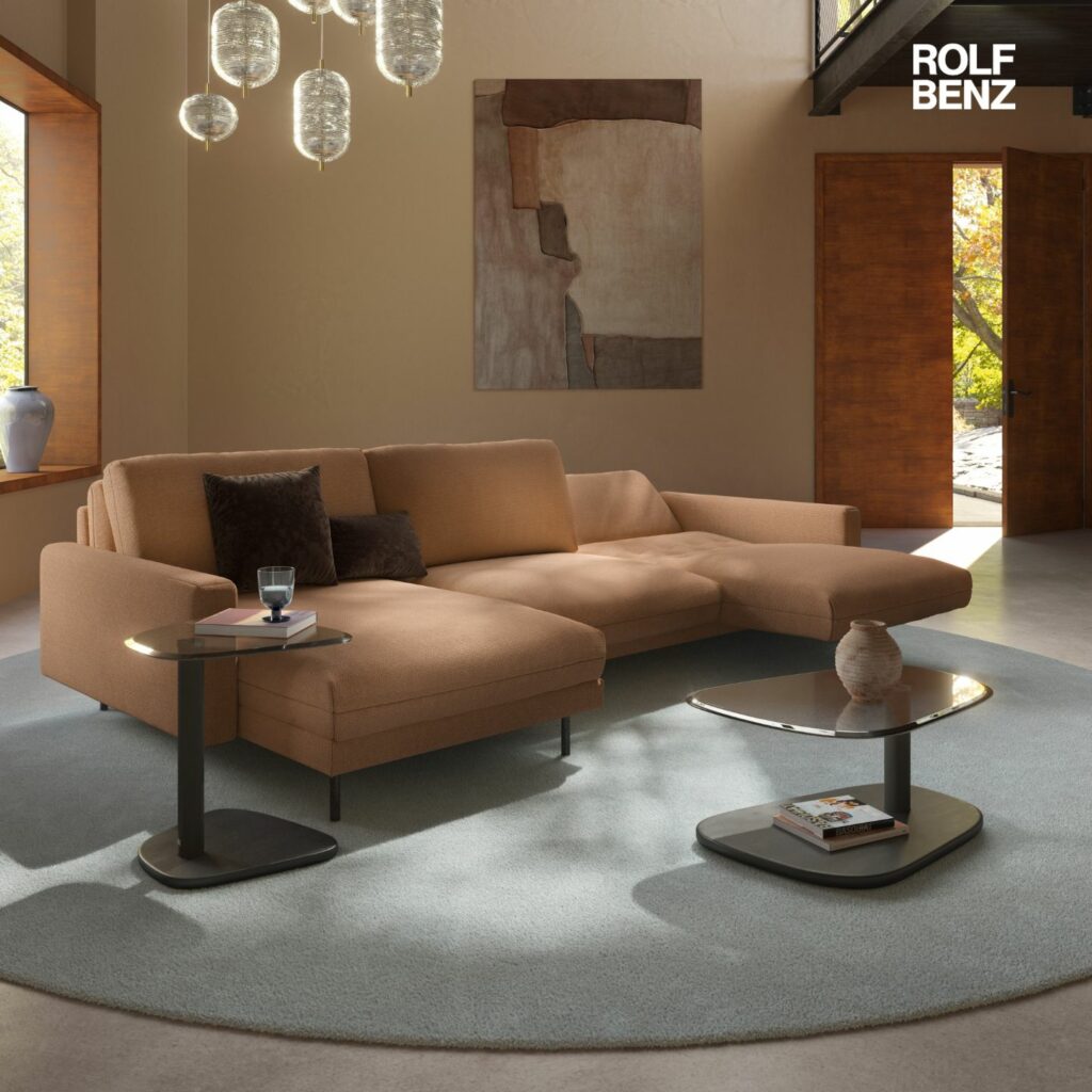 Rolf Benz Sofa Kaia Sofaprogramm hellbraun Sofalandschaft in Wohnung