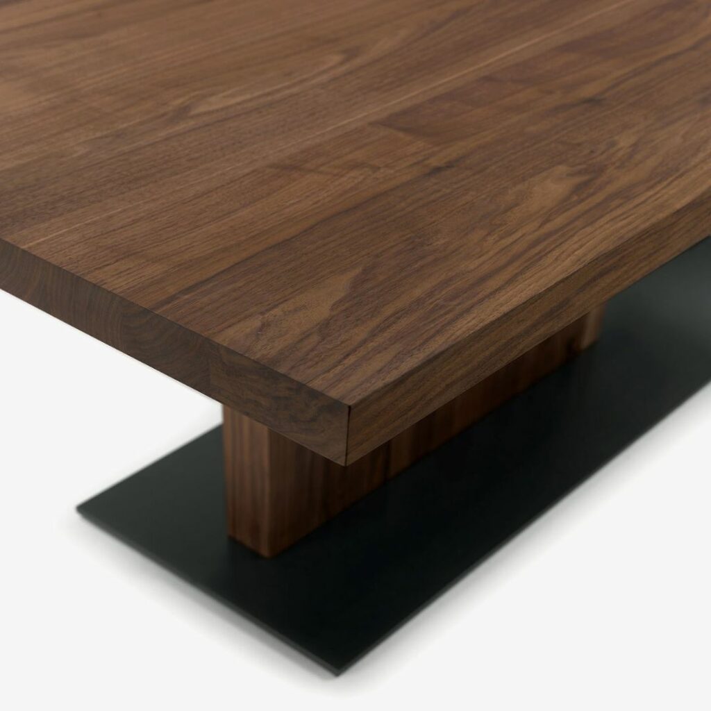 RIVA 1920 Tisch LIAM Detail