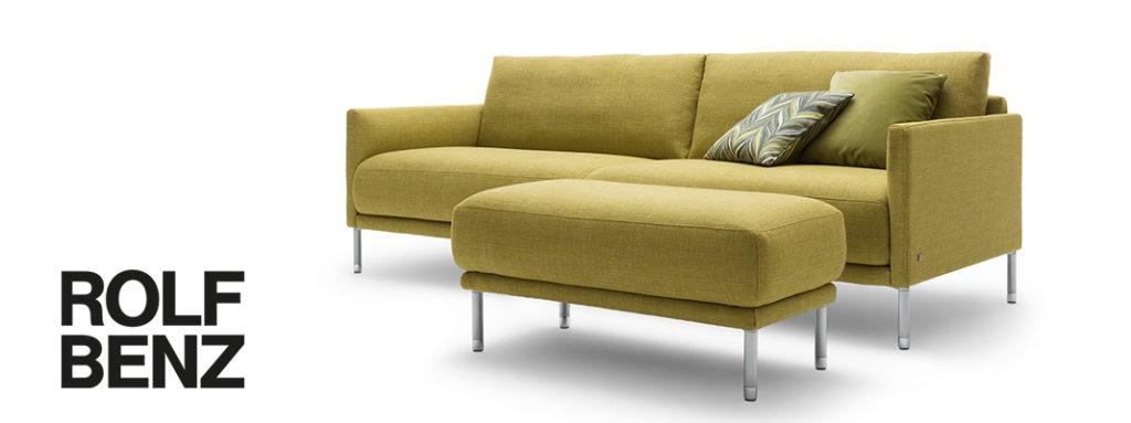 Rolf Benz Sofa Cara Stoff grün mit Hocker
