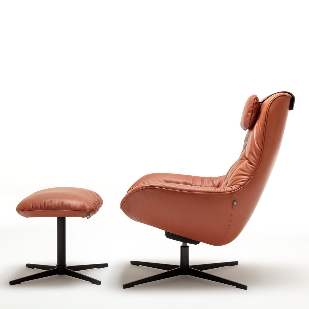 Rolf Benz MEG soft Leder braun mit Hocker und Kopfstütze