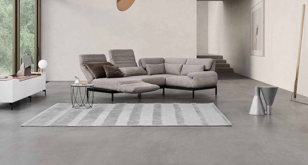 Rolf Benz Sofa Plura Stoff grau meliert mit Fußstütze